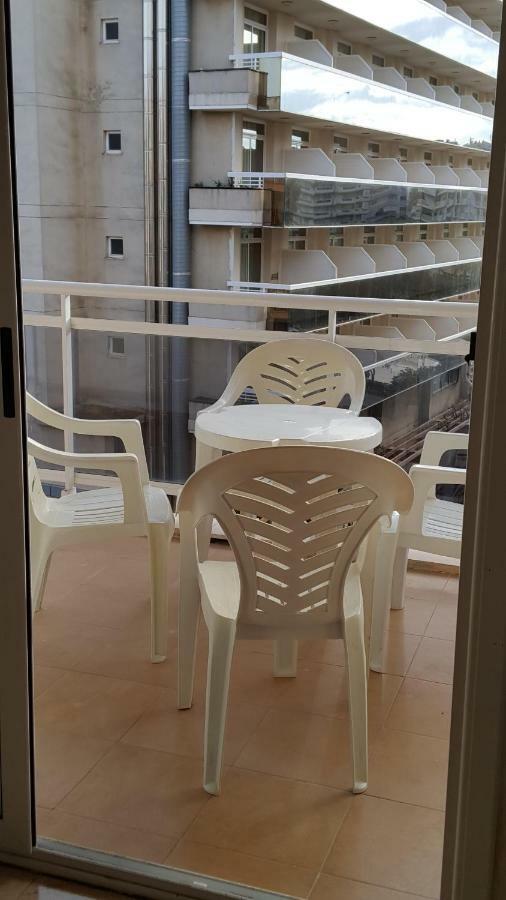 Apartamento Salou apartamento cerca de playa y zona turística Exterior foto